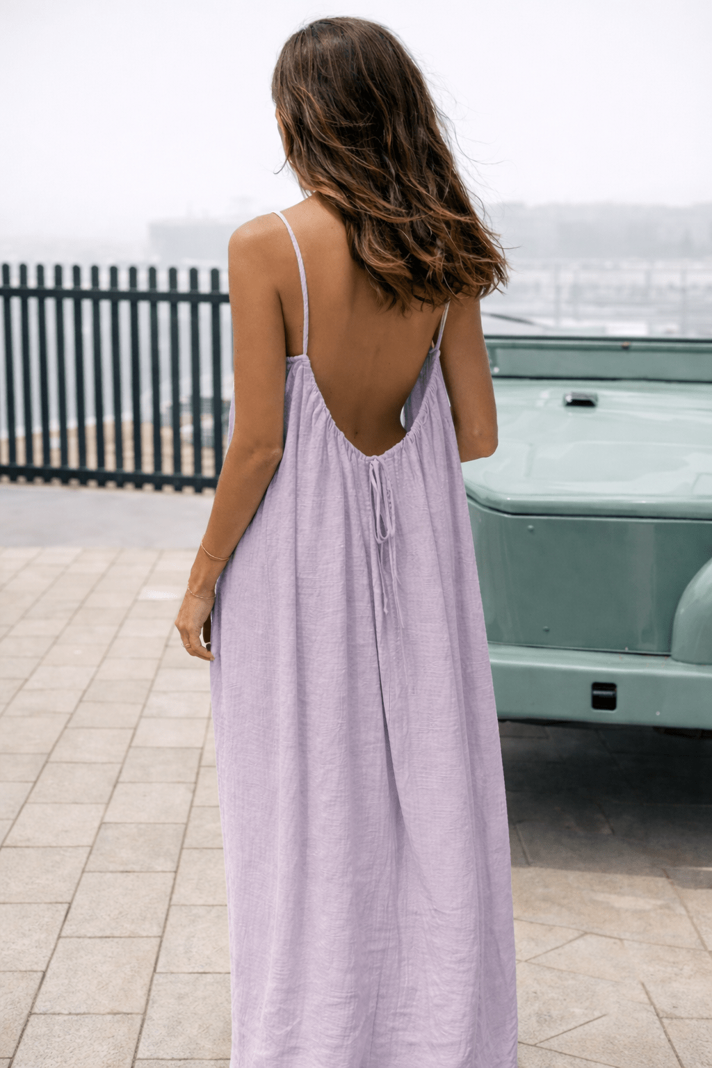 Robe maxi dos nu femme élégante