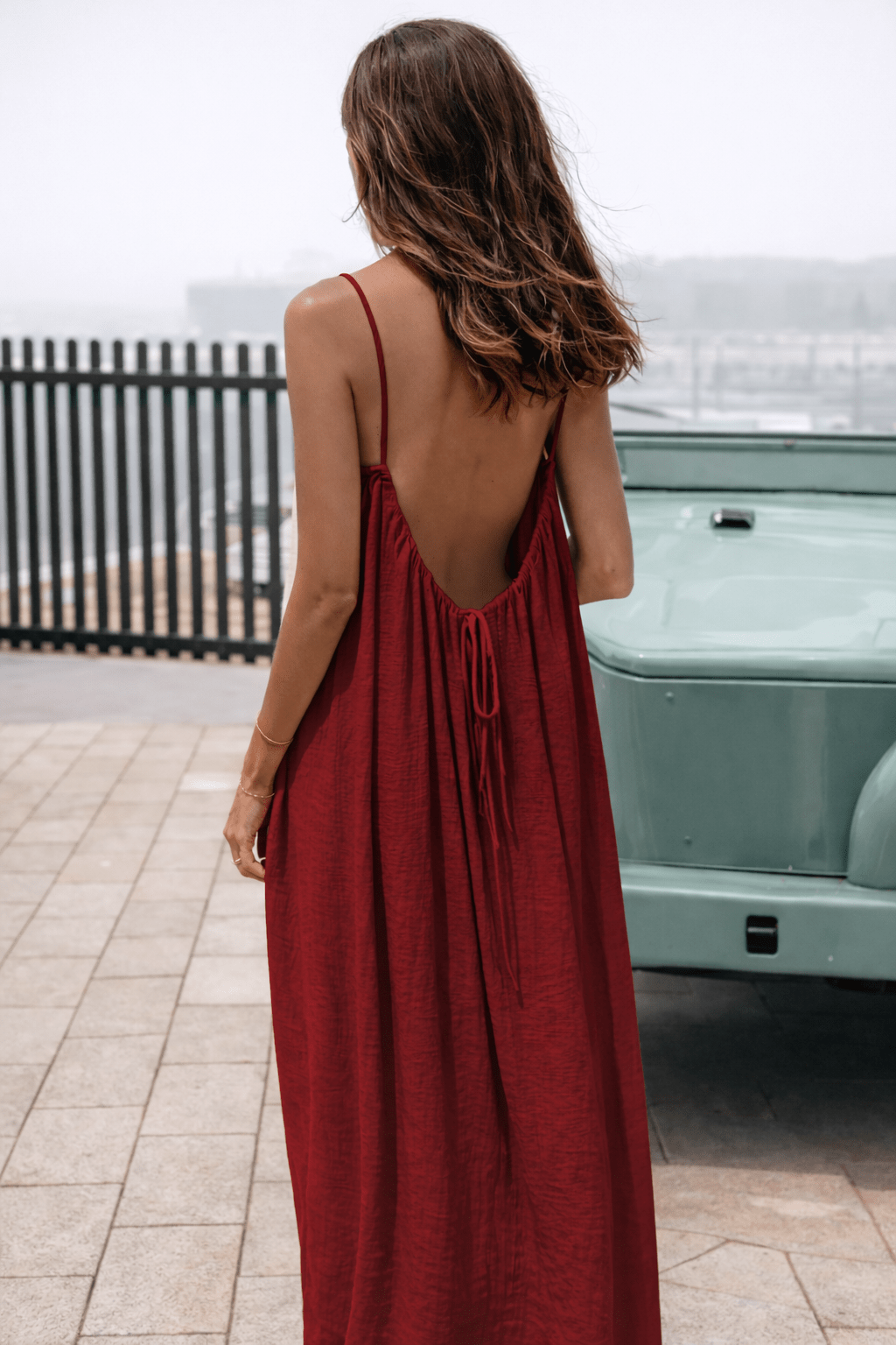 Robe maxi dos nu femme élégante